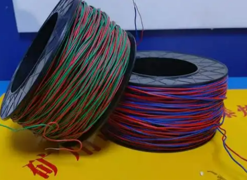 中和镇放炮线的主要材质有哪些？不同材质的适用场景有何区别？