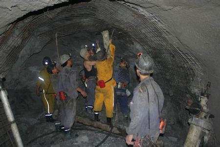中和镇工程爆破中的危险因素分析以及应对工程爆破危险的措施